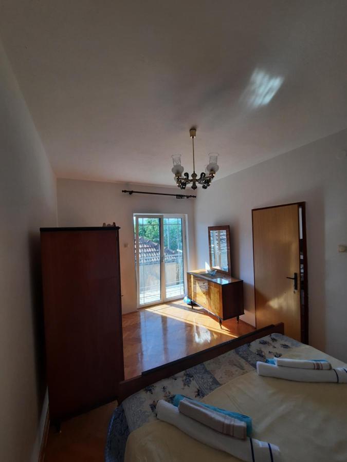 Milka Apartment Котор Екстериор снимка