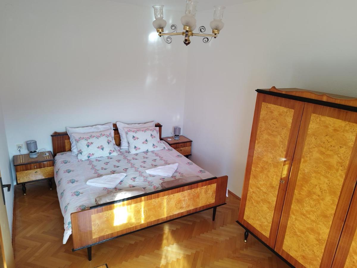 Milka Apartment Котор Екстериор снимка