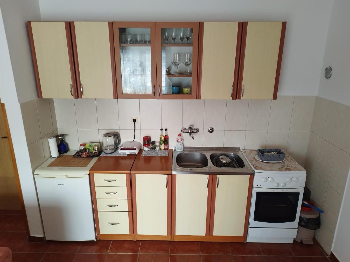 Milka Apartment Котор Екстериор снимка