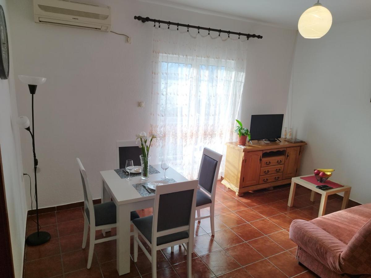 Milka Apartment Котор Екстериор снимка