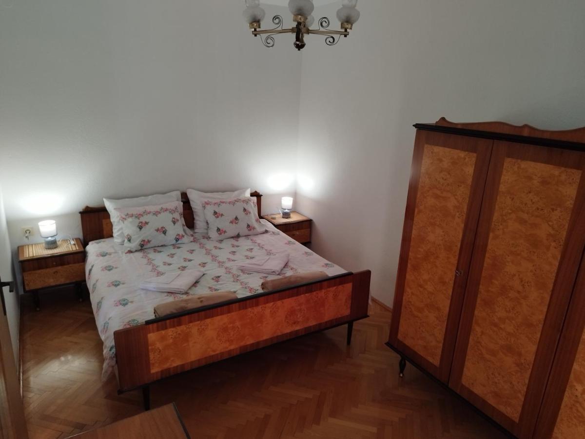 Milka Apartment Котор Екстериор снимка